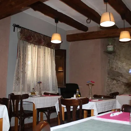 梅森德尔高卢酒店 2*