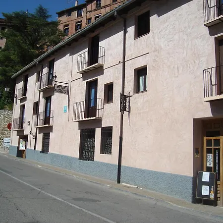 Meson Del Gallo