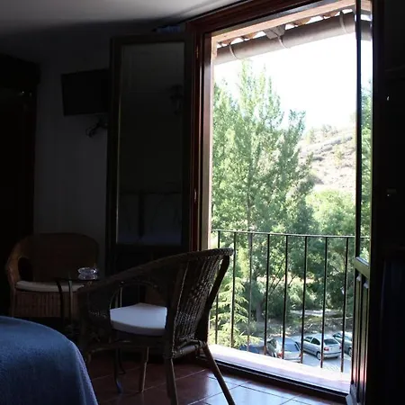 梅森德尔高卢酒店 酒店